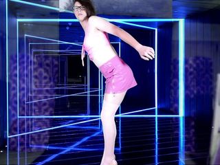 Trans Sissy Gurl Striptease Lap Dance And Riding Dildo free video